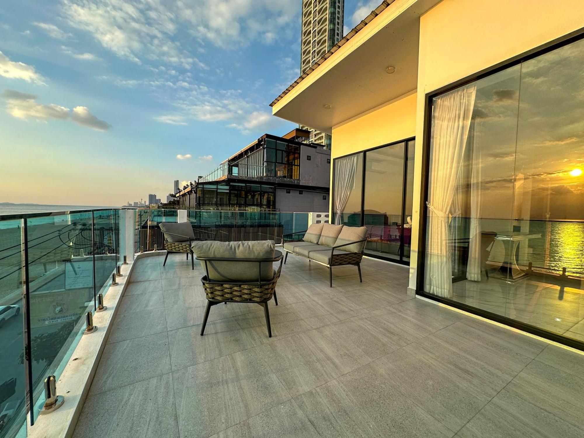 Stunning Beachfront View Luxurious Apartment 40 Jomtien Beach Dış mekan fotoğraf